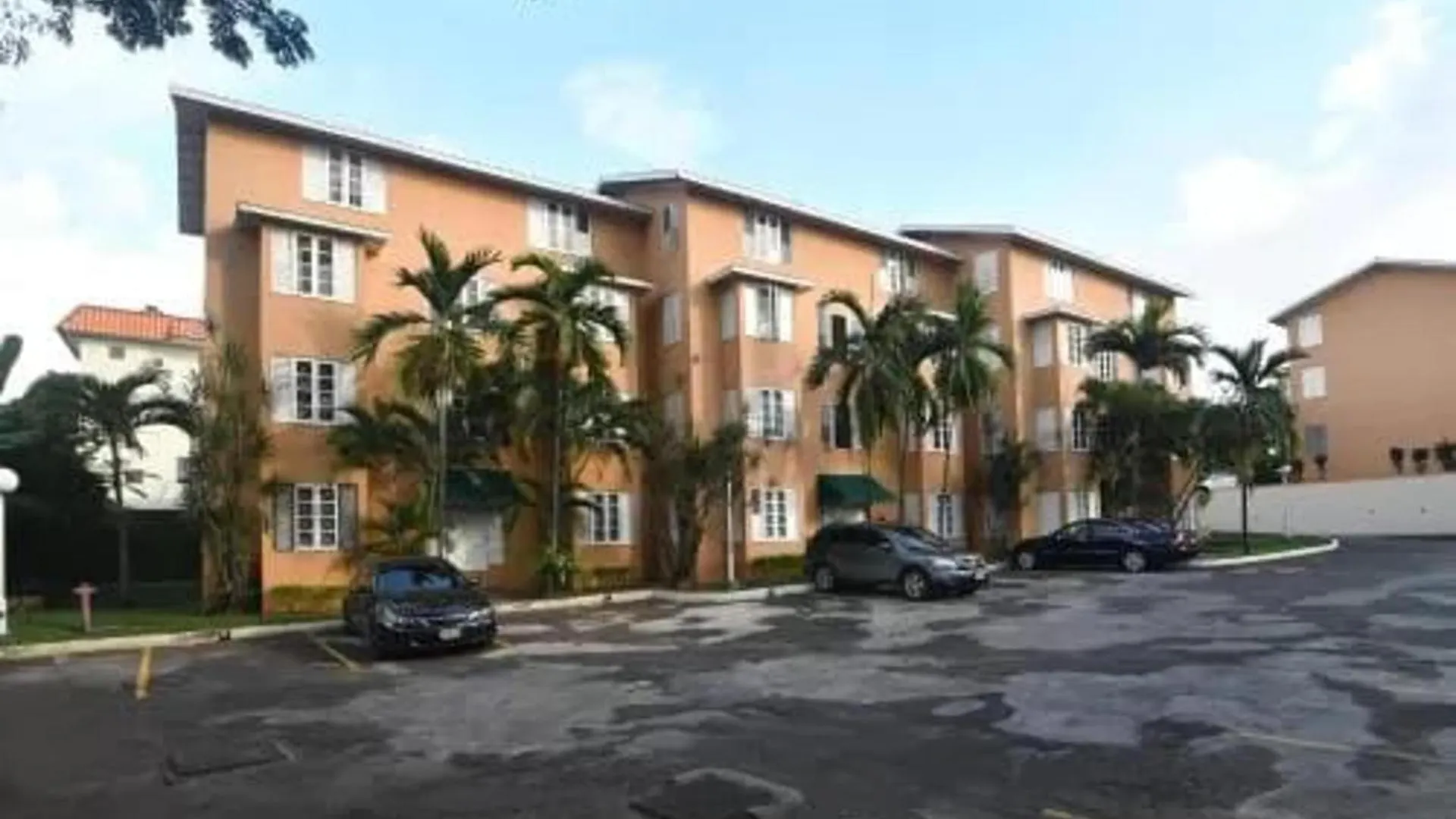 Captivating 1-Bed Ravinia Apartment In Kingston